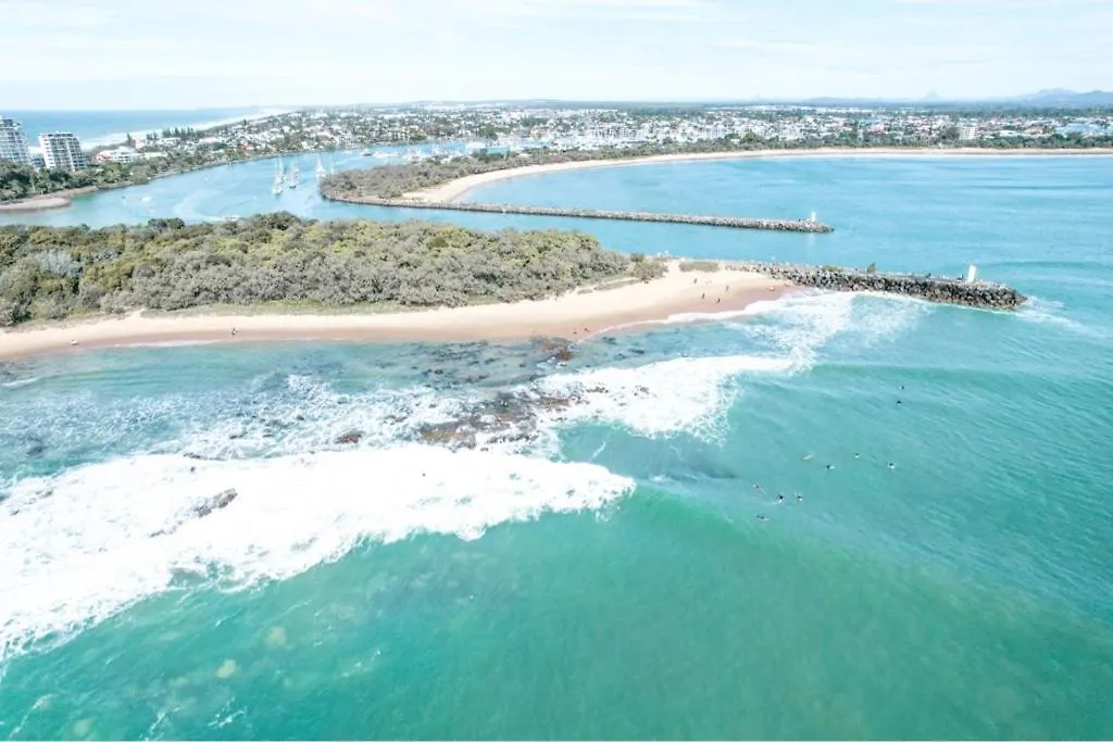2 Bedroom Unit Mooloolaba- Walk To The Beach Mooloolaba