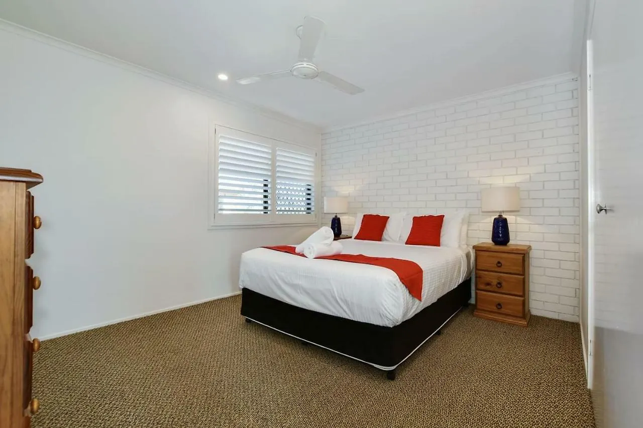 2 Bedroom Unit Mooloolaba- Walk To The Beach Apartment Mooloolaba